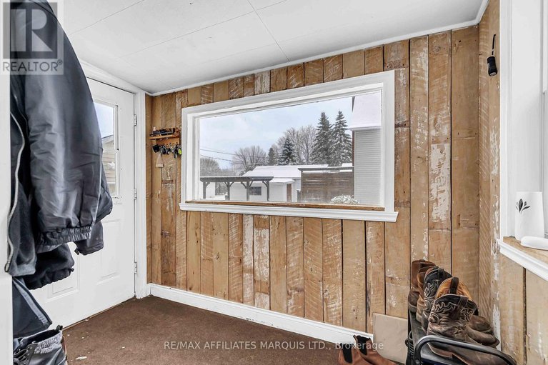 29096384/24-bethune-avenue/long-sault/south-stormont/ontario/K0C1P0_32