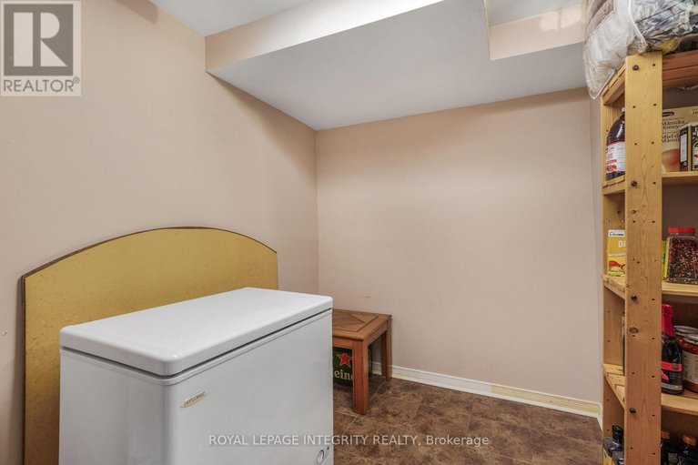 29666462/641-apollo-way/fallingbrookpineridge/ottawa/ontario/K4A1T5_30