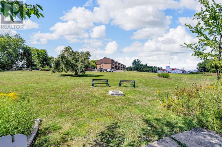 28769103/109-220-kenyon-street-w/alexandria/north-glengarry/ontario/K0C1A0_29