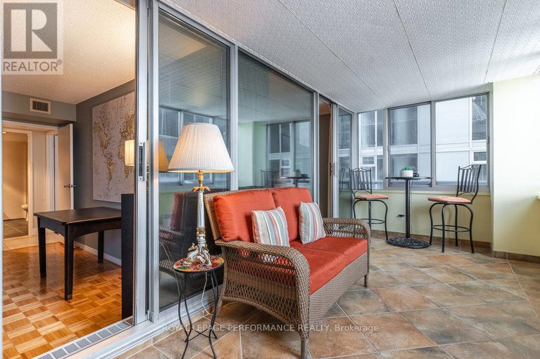 27938140/1401-160-george-street/lower-townbyward-market/ottawa/ontario/K1N9M2_27