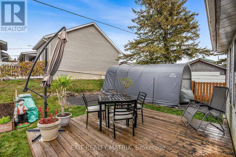 29015888/17-victoria-street-w/alexandria/north-glengarry/ontario/K0C1A0_26