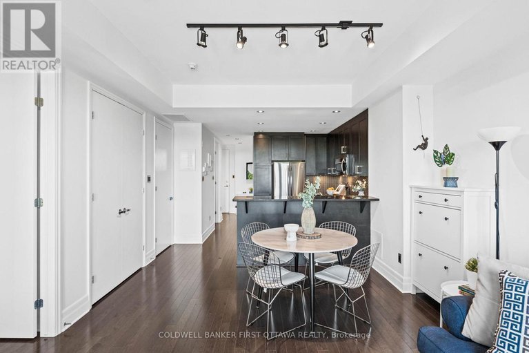 28426797/705-327-breezehill-avenue/west-centre-town/ottawa/ontario/K1Y1R6_23