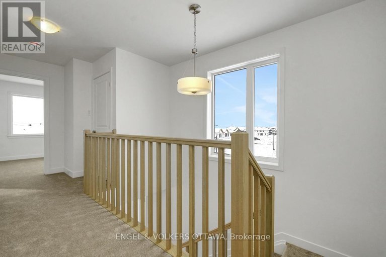 29308980/584-arbia-ridge/emerald-meadowstrailwest/ottawa/ontario/K2S2S4_21