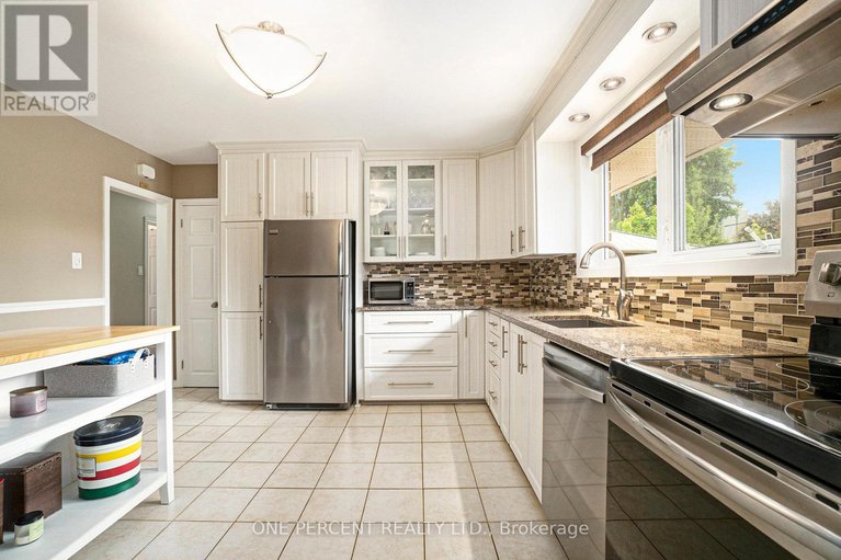 28410725/1208-stanton-road/queensway-terrace-southridgeview/ottawa/ontario/K2C3E2_6