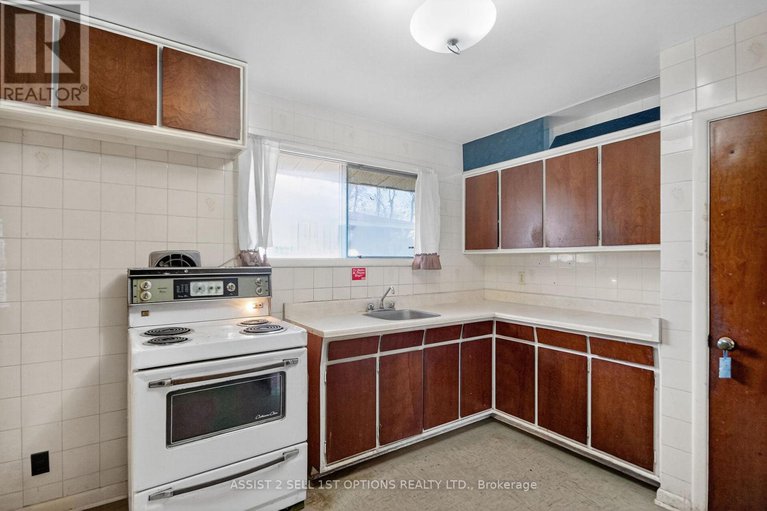 29080796/2096-kingsley-road/parkway-park/ottawa/ontario/K2C2X5_5