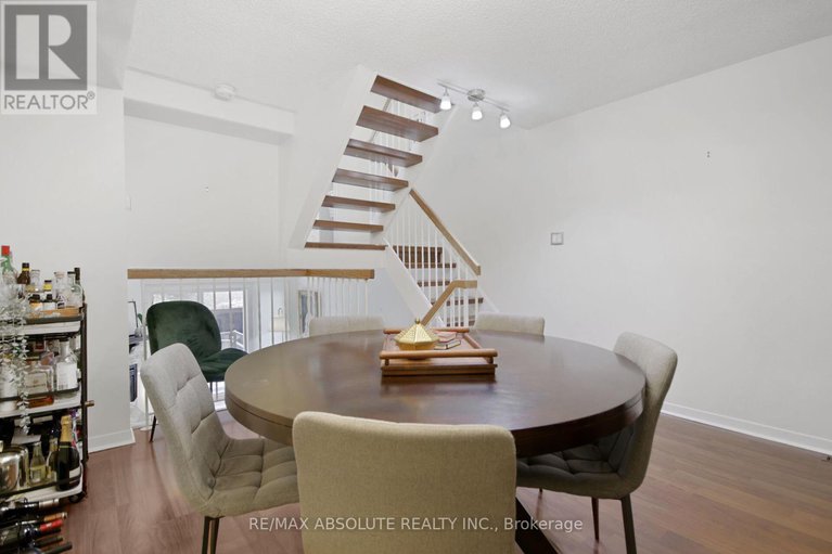 28636841/252-bruyere-street/lower-town/ottawa/ontario/K1N5E6_15