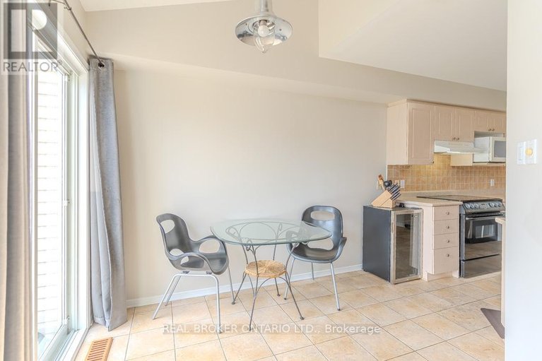 29676126/15-calaveras-avenue-s/longfields/ottawa/ontario/K2J4Z8_18