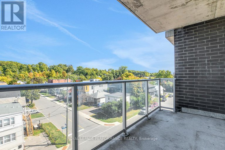28861929/413-7-marquette-avenue/vanier/ottawa/ontario/K1L8A7_15