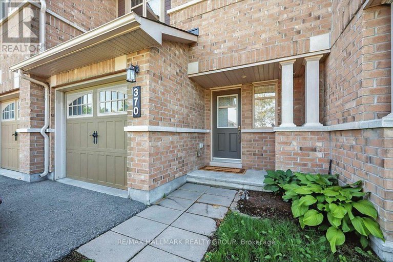 28627060/370-gerry-lalonde-drive/avalon-west/ottawa/ontario/K4A0Y3_2