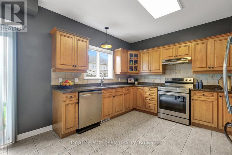 29357378/118-oakfield-crescent/longfields/ottawa/ontario/K2J5H6_15