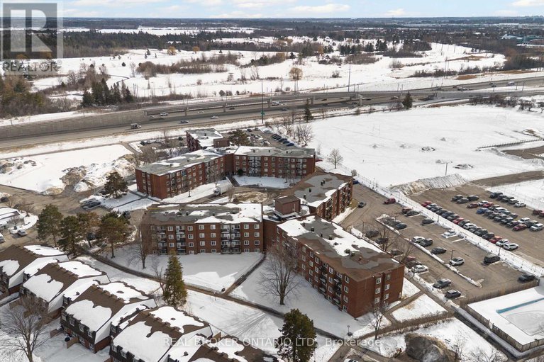 29437627/103c-2041-arrowsmith-drive/beacon-hill-south/ottawa/ontario/K1J7V7_30