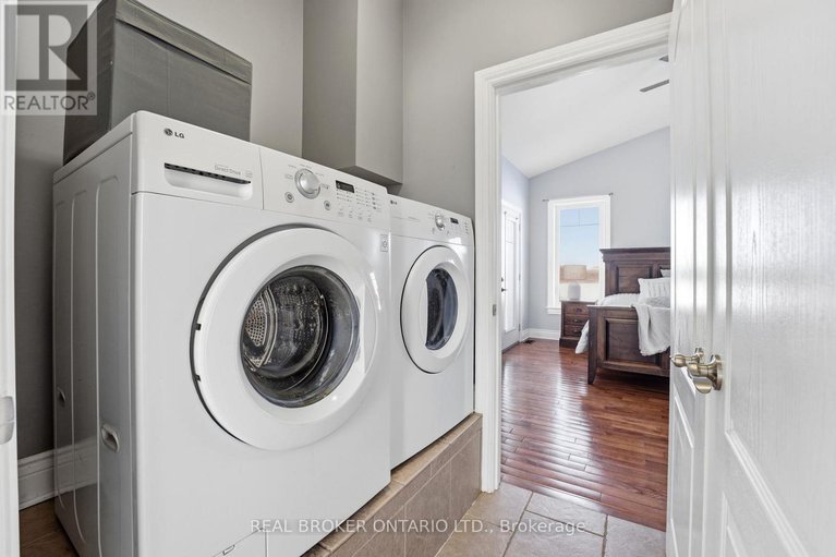 29394653/933-craig-road/north-grenville-twp-kemptville-south/north-grenville/ontario/K0G1S0_20