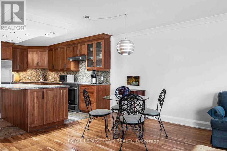28581239/207-151-bay-street/ottawa-centre/ottawa/ontario/K1R7T2_15