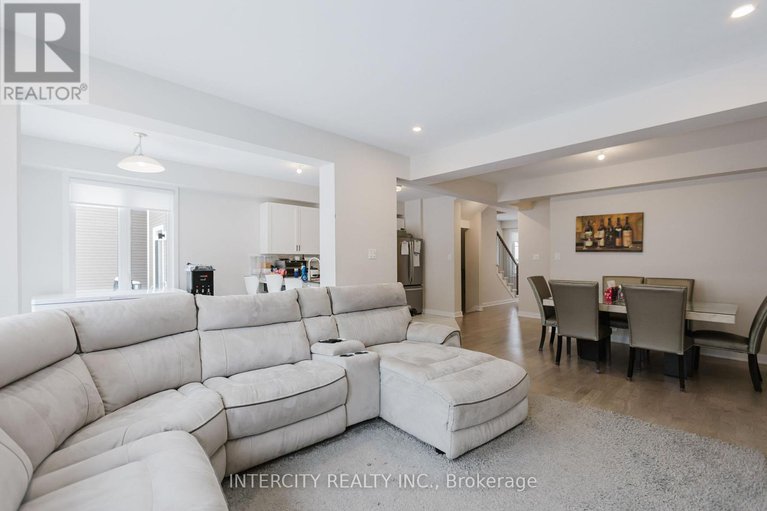 29302038/124-hackamore-crescent/goulbourn-twp-from-franktown-rdsouth-to-rideau/ottawa/ontario/K0A2Z0_15