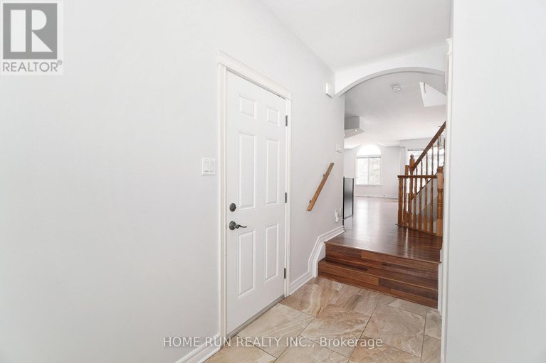 29449527/129-hearst-way/katimavik/ottawa/ontario/K2L4G5_9