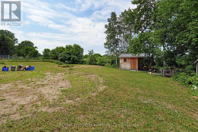 28523953/21895-seguin-mill-street/north-glengarry-lochiel-twp/north-glengarry/ontario/K0B1H0_25