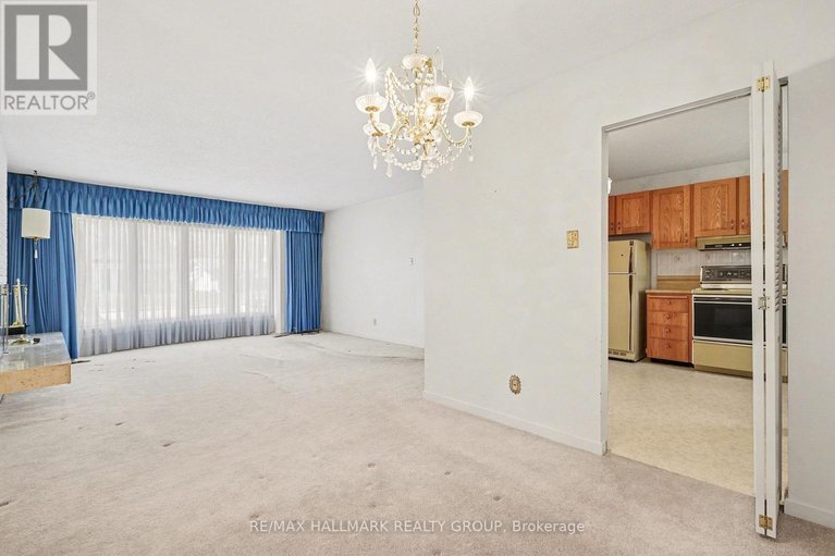 29636247/13-beaumaris-drive/bruce-farmgraham-parkqualicumbellands/ottawa/ontario/K2H7K1_7