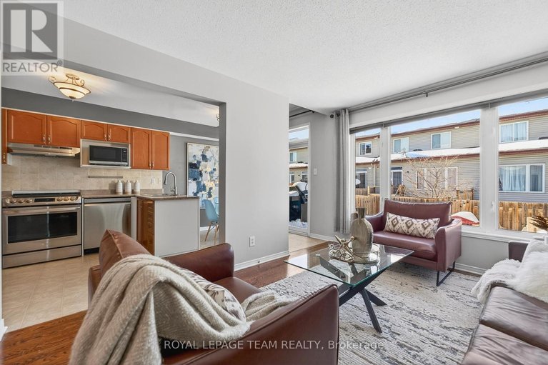 29446610/242-opus-street/emerald-meadowstrailwest/ottawa/ontario/K2S0J1_33