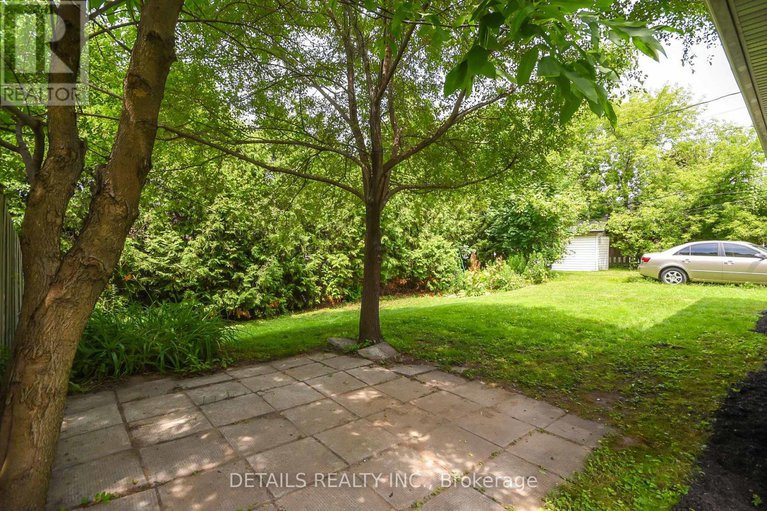 28587283/1300-field-street/bel-air-park/ottawa/ontario/K2C2R3_19