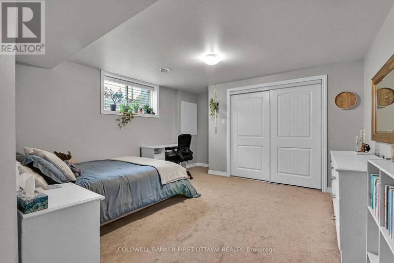 29066355/1878-montmere-avenue/notting-hillsummerside/ottawa/ontario/K4A0L7_32