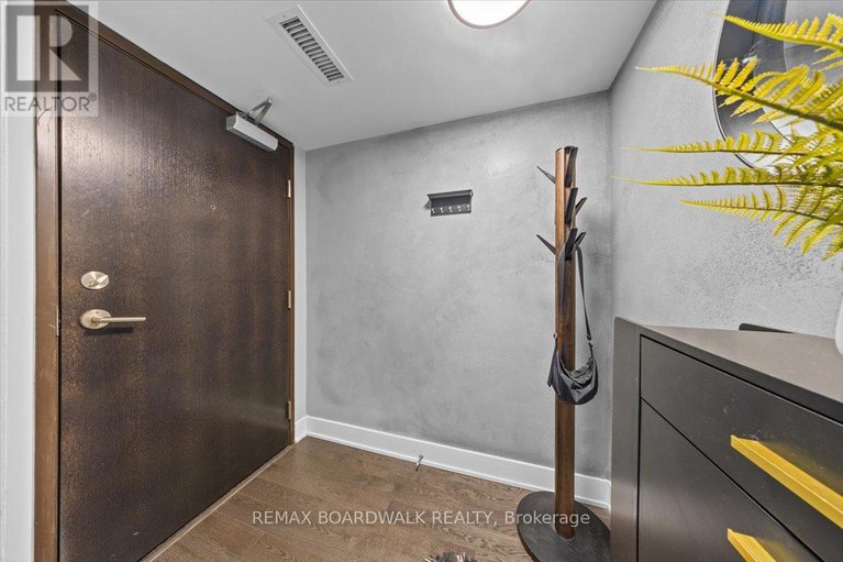 29217496/406-1035-bank-street/glebe/ottawa/ontario/K1S3W9_3