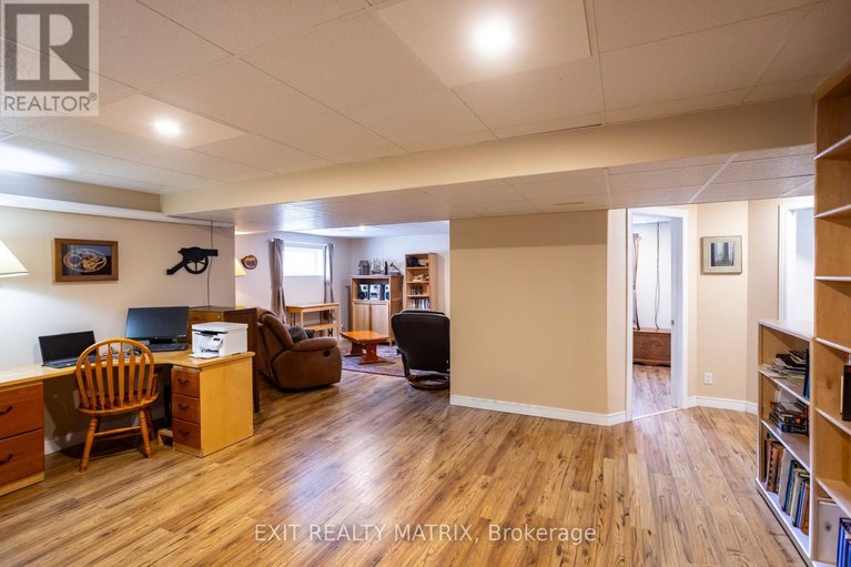 29607384/2468-gagne-road/clarencerockland-twp/clarence-rockland/ontario/K0A2A0_26