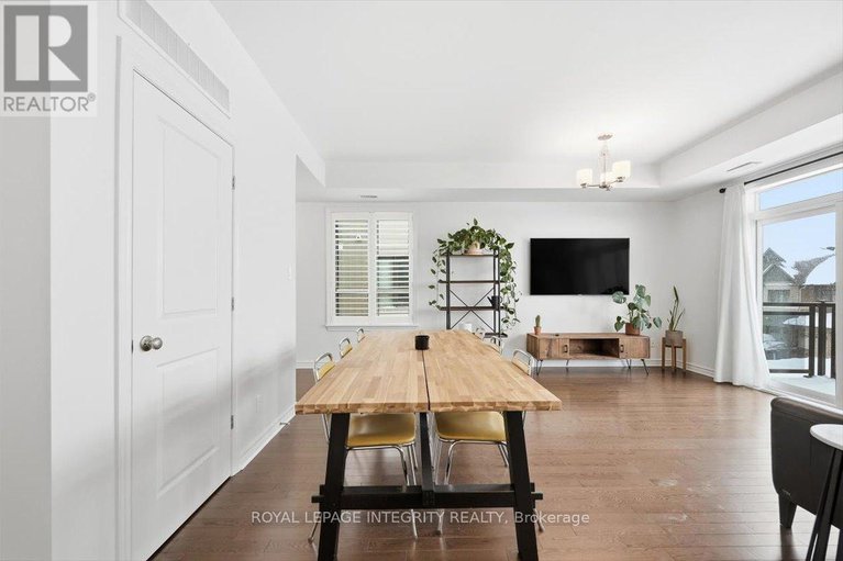 29274147/359-axis-way/mer-bleuebradley-estatesanderson-park/ottawa/ontario/K1W0L7_8