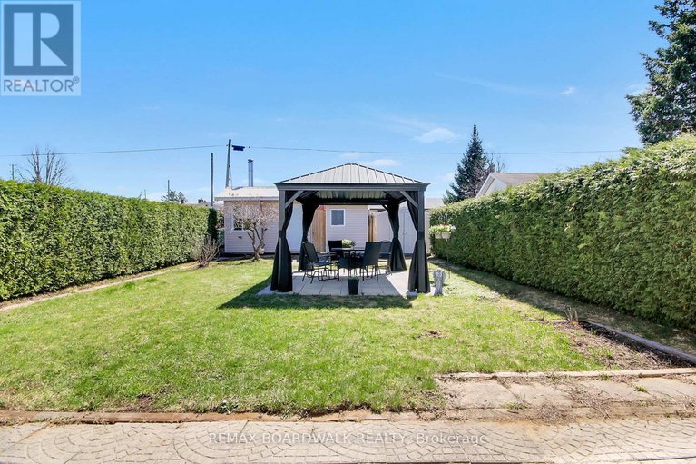 29638763/6658-benoit-street/chateauneuf/ottawa/ontario/K1C1J6_31