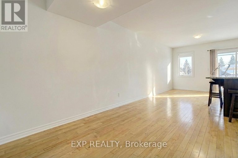 29195503/4-1220-mcwatters-road/queensway-terrace-southridgeview/ottawa/ontario/K2C3Y1_11