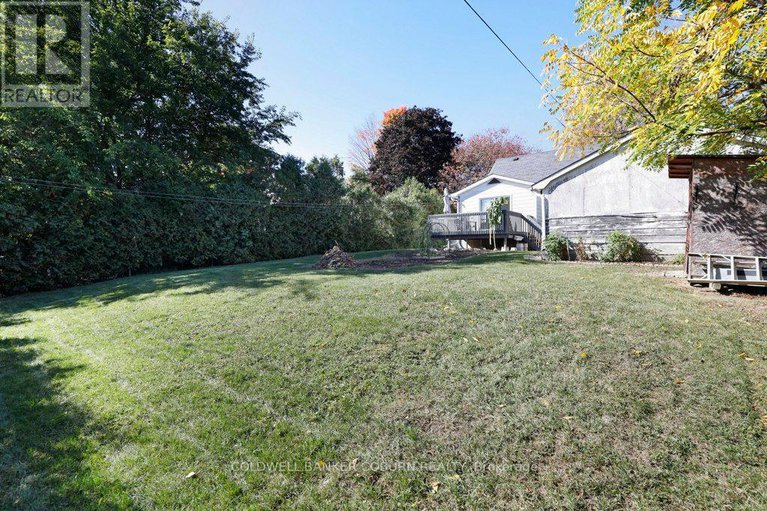 28976426/12-maple-avenue/iroquois/south-dundas/ontario/K0E1K0_29