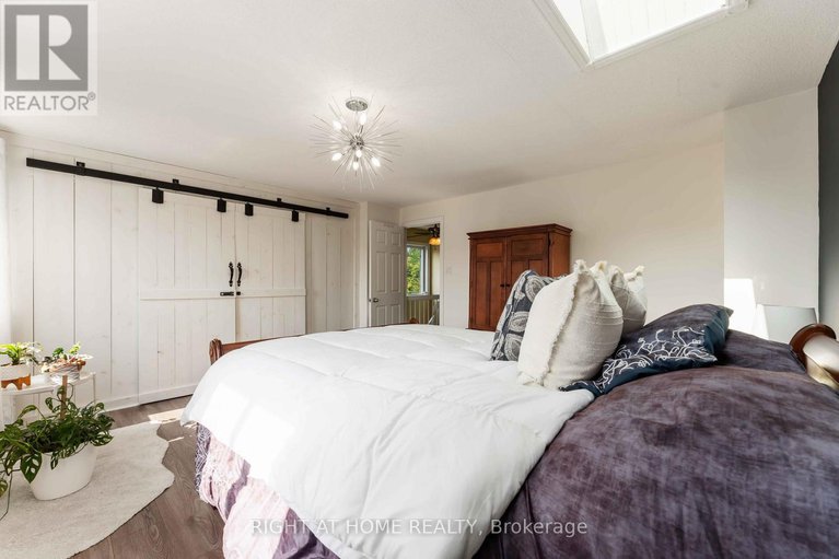 28737074/1-berkshire-way/pheasant-run/ottawa/ontario/K2J2B1_25
