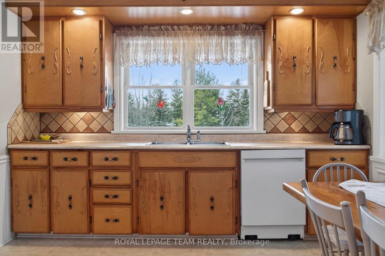 29295342/2377-ramsay-con-7b-avenue-s/mississippi-mills-ramsay-twp/mississippi-mills/ontario/K0A1A0_29