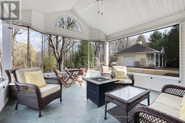 29659474/951-golf-club-road/champlain-twp/champlain/ontario/K6A2R2_21