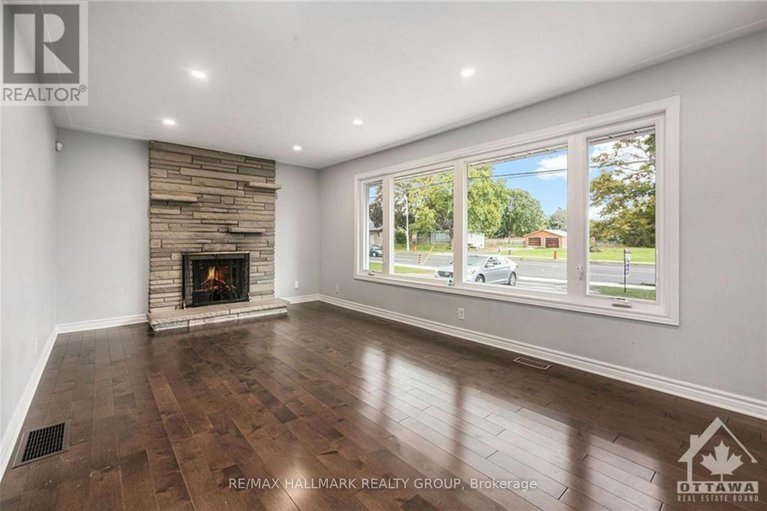 28603741/1680-fisher-avenue/borden-farmstewart-farmcarleton-heightsparkwood-hills/ottawa/ontario/K2C1X7_3