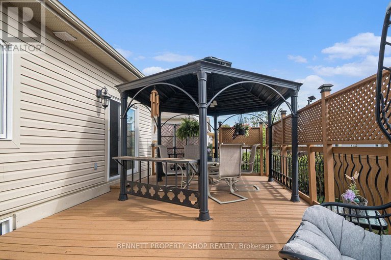 28864700/460-jasper-crescent/town-of-rockland/clarence-rockland/ontario/K4K0C7_26