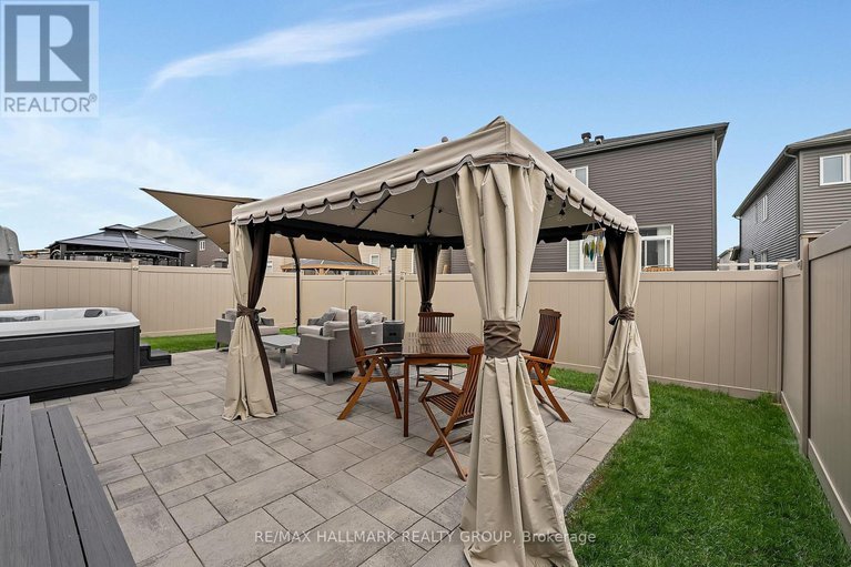 28574225/756-cappamore-drive/half-moon-bay/ottawa/ontario/K2J6W3_39