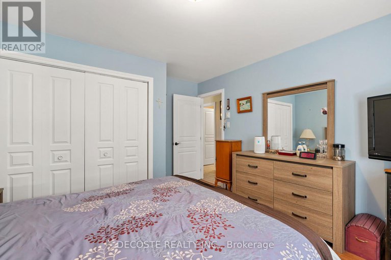 28626309/4-508-massie-crescent/alexandria/north-glengarry/ontario/K0C1A0_18