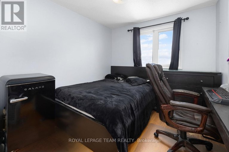 29668805/e-10-millrise-lane/centrepointe/ottawa/ontario/K2G5E6_15