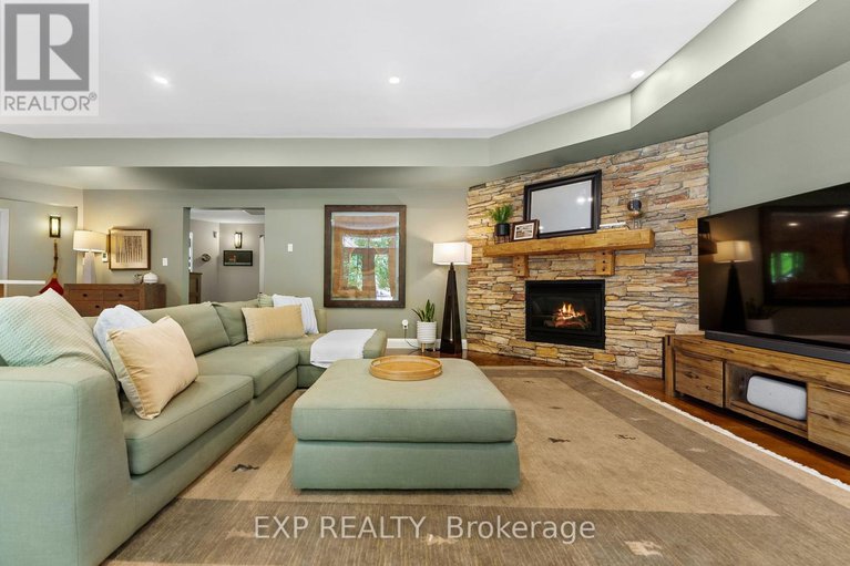 28739772/5759-queenscourt-crescent/manotick-east-to-manotick-station/ottawa/ontario/K4M1K3_22