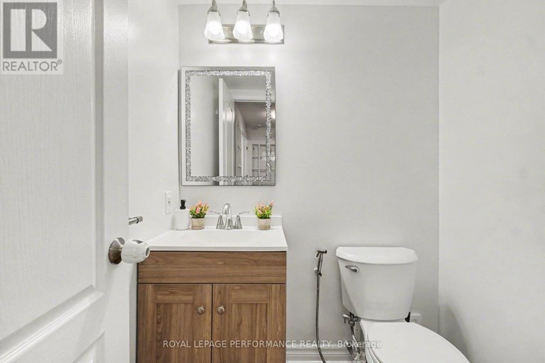 29397617/1931-ashmont-street/chapel-hill/ottawa/ontario/K1C7B9_30