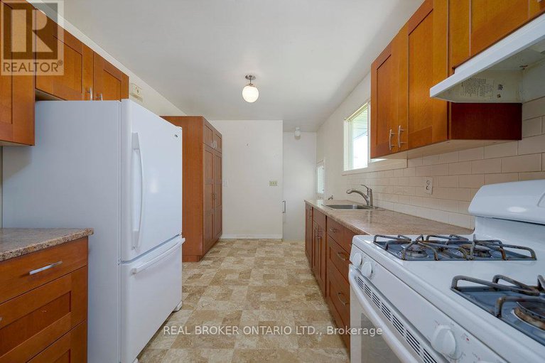 28389803/87-viewmount-drive/meadowlandscrestview/ottawa/ontario/K2G3B9_7