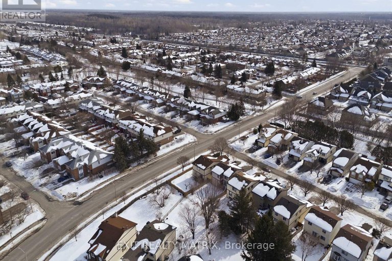 29434401/57-rosegarden-crescent/hunt-club-parkgreenboro/ottawa/ontario/K1T3A9_35