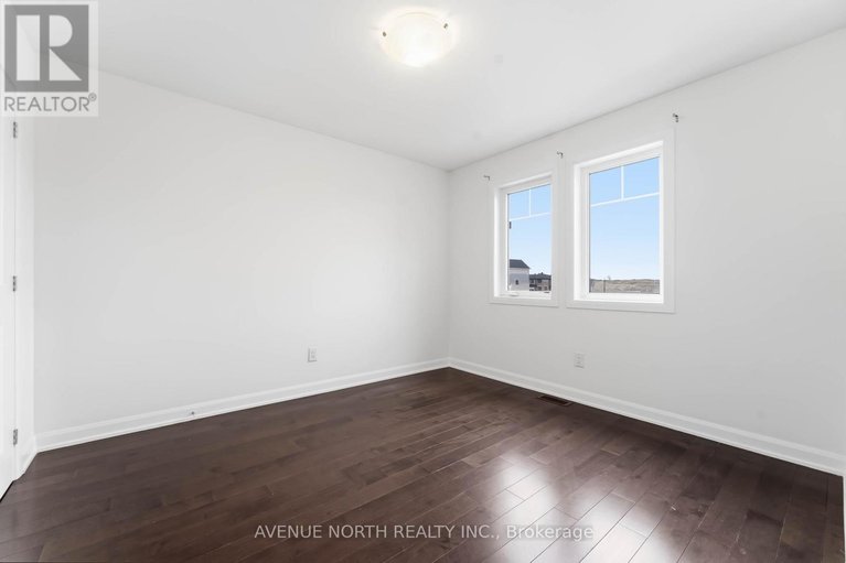 29517312/2082-caltra-crescent/half-moon-bay/ottawa/ontario/K2J6V4_19