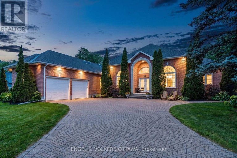 29633496/5-countryside-green/cedar-hillorchard-estates/ottawa/ontario/K2R1B5_1