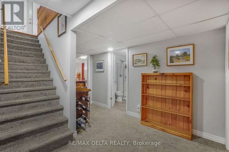 29633176/48-stephens-street/vankleek-hill/champlain/ontario/K0B1R0_25