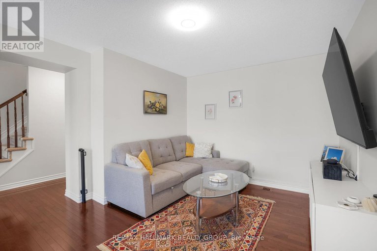 28798699/110-sunshine-crescent/notting-hillsummerside/ottawa/ontario/K4A0V3_13