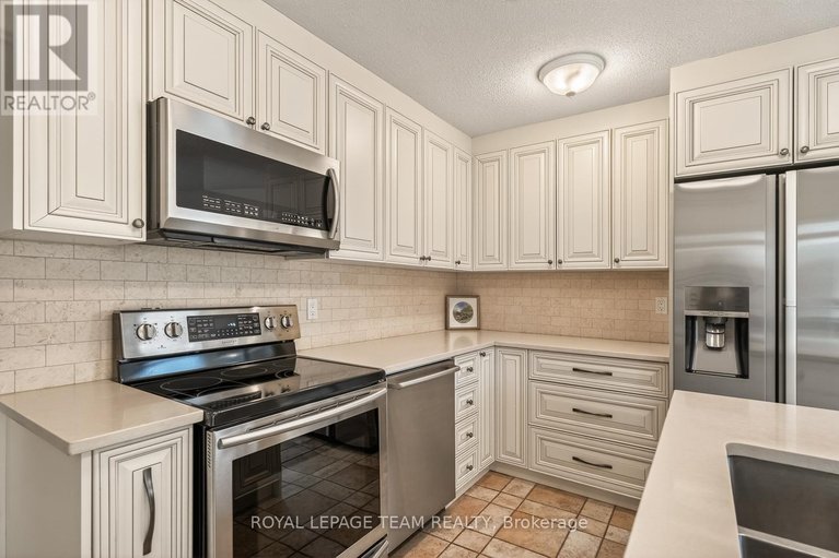 29684350/3124-quesnel-drive/mooneys-bayrevelstoke/ottawa/ontario/K1V7E6_10
