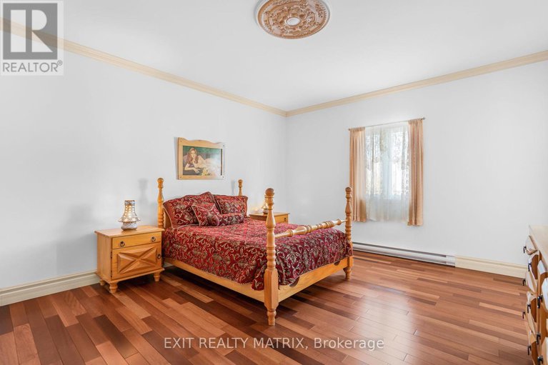 27814681/1854-principale-street/east-hawkesbury/ontario/K0B1A0_23