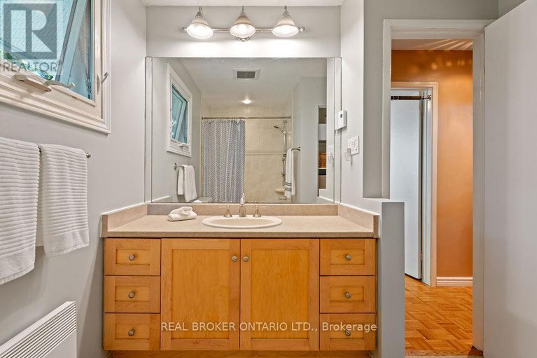 28929397/3-20-kempster-avenue/britannia/ottawa/ontario/K2B8B2_25