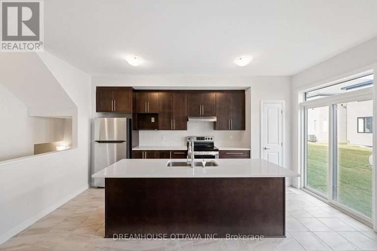 29450822/563-aglish-mews/half-moon-bay/ottawa/ontario/K2C3H2_12